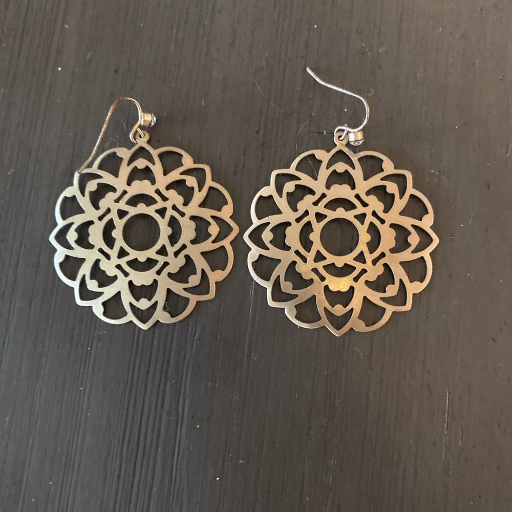 Gold hanging earrings